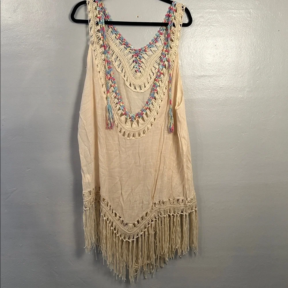 Boho Chic V-neck with crotchet and tassels Size XLarge